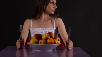 an apple a day keeps the doctor away - and more apple .....
